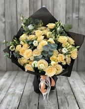 Букет цветов из:  Розы и Лизиантусы в Черкизово