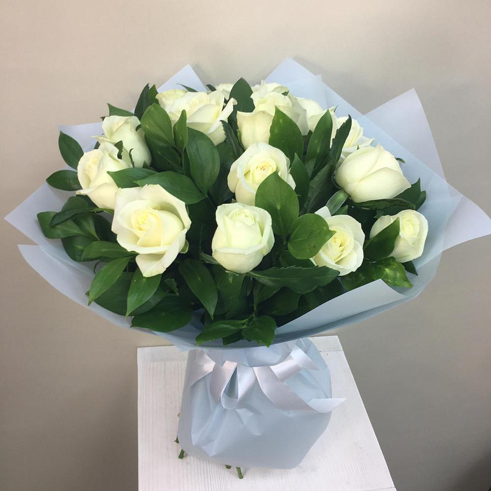 Букет 15 Белых роз Проуд в Черкизово