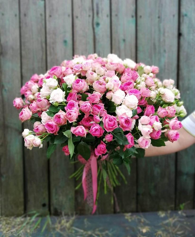 Букет Розовые кустовые розы Натали и Лав Лидия в Черкизово