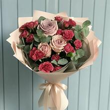 Букет цветов из:  Гвоздики и Розы в Черкизово